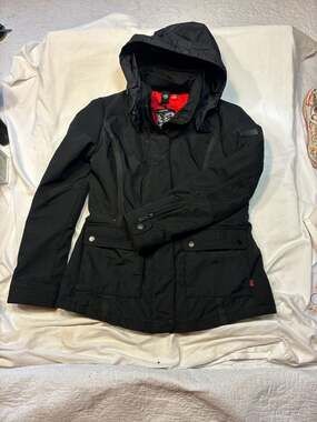 Women’s Porsche 911 Collection 2-in-1 Multi-Use Jacket with Removable Waistcoat